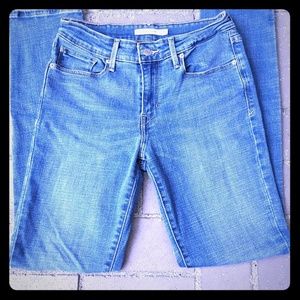Levi Jean's size 4